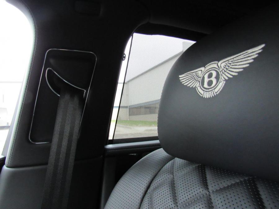 Детали интерьера Bentley Flying Spur V8 S 2017 года  (фото 81 из 154)